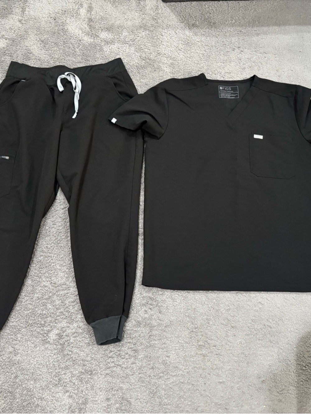 Large FIGS Black Scrub Set